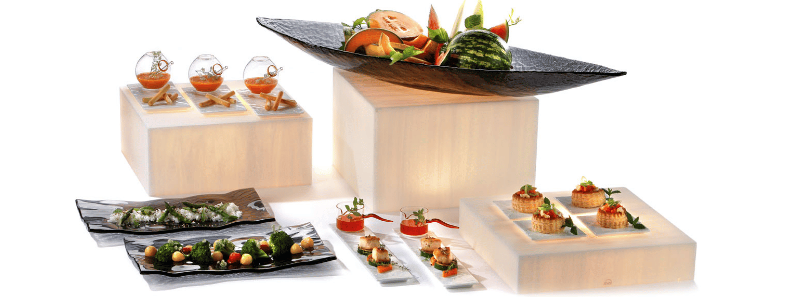 Classy Collection - ZIEHER illuminated buffet display