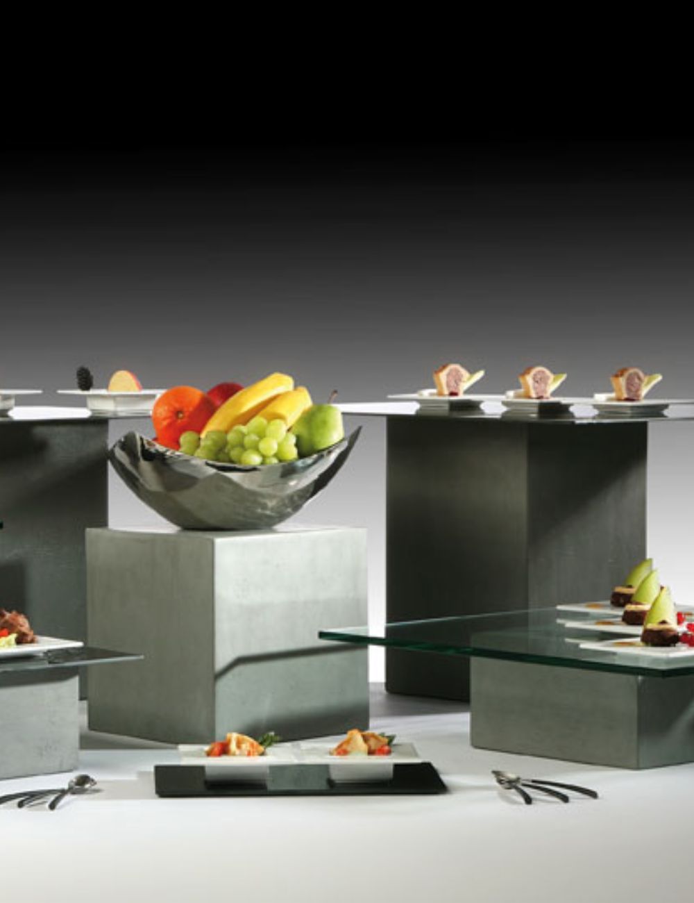 Buffet dressé en situation - Collection Konkret ZIEHER